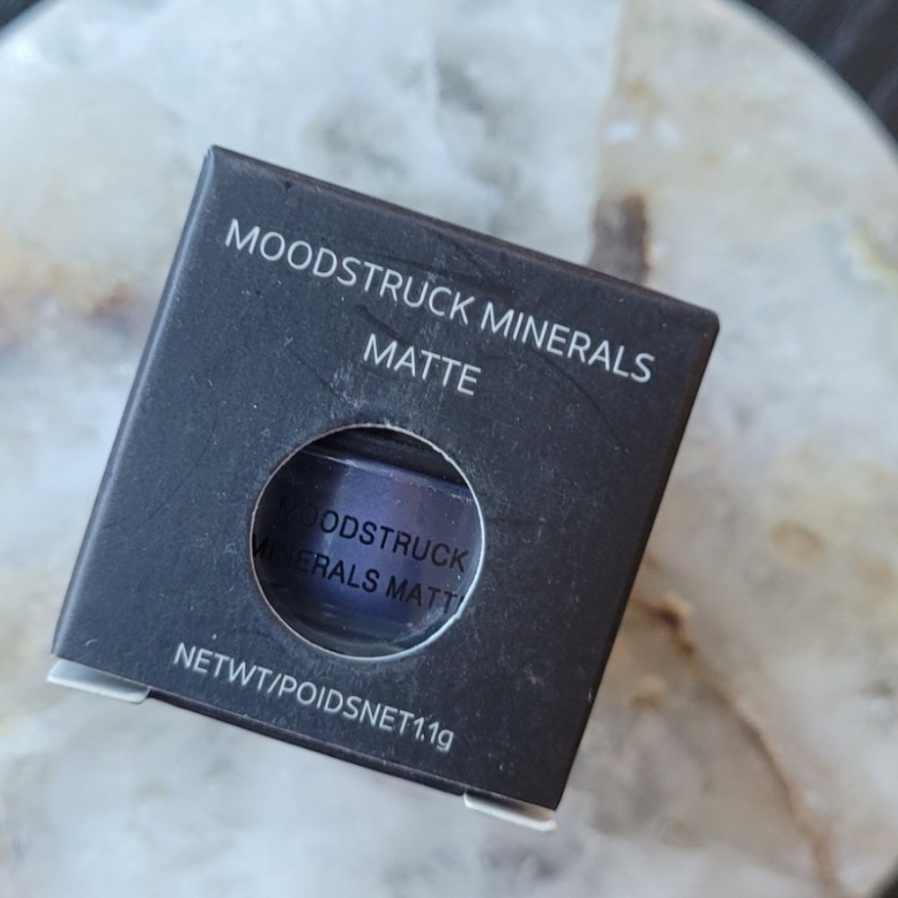 Younique Moodstruck Minerals Pigment Powder - Twitterpatted